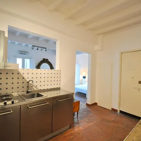 Apartment Pantheon